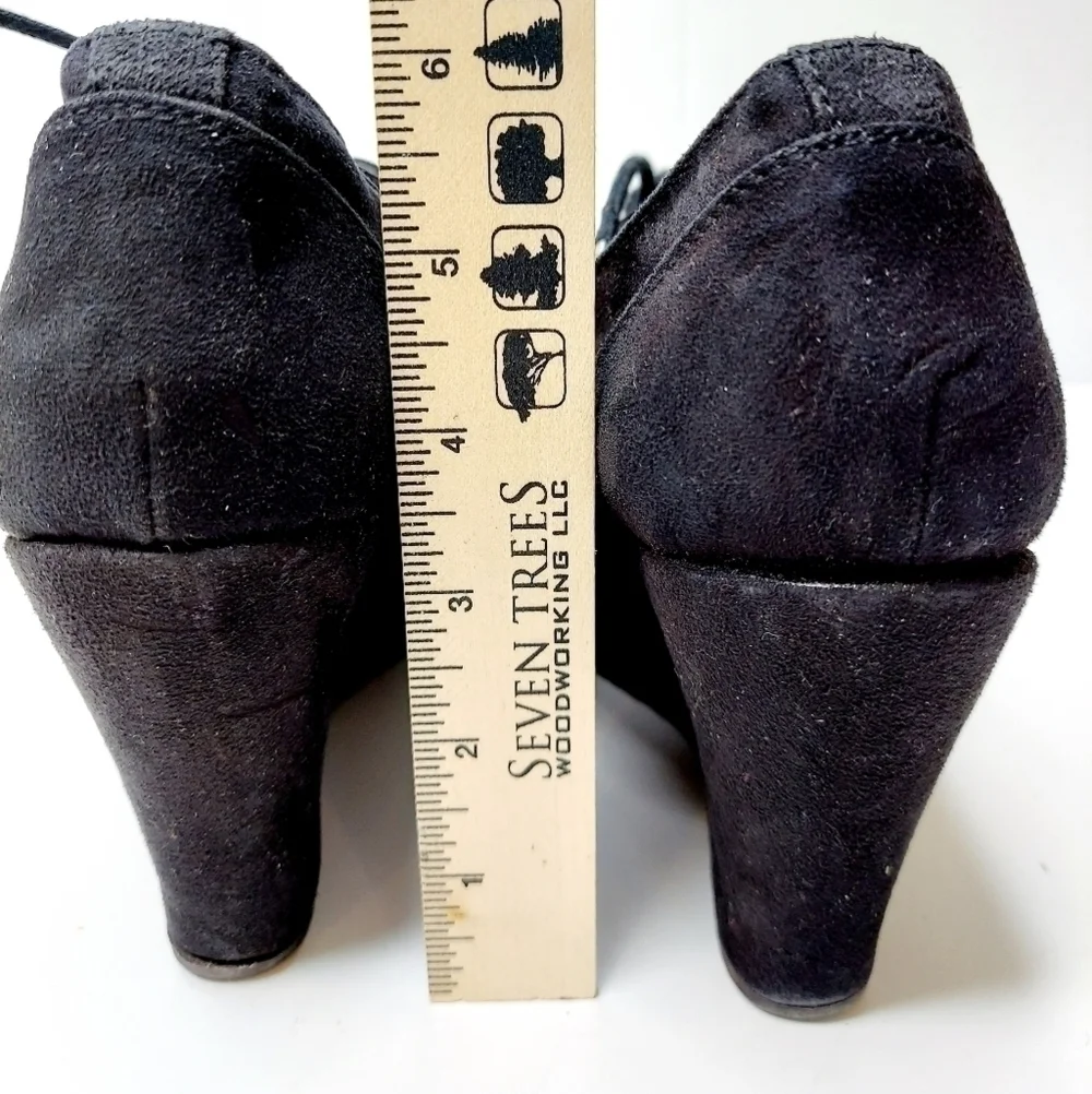 Xappeal Black Suede Wedge Lace Shoe Bootie Size 8